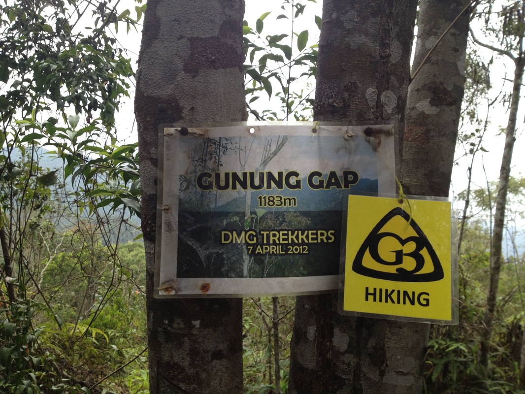 Finally, Gunung Gap. There is also a stone boundary marker at the peak